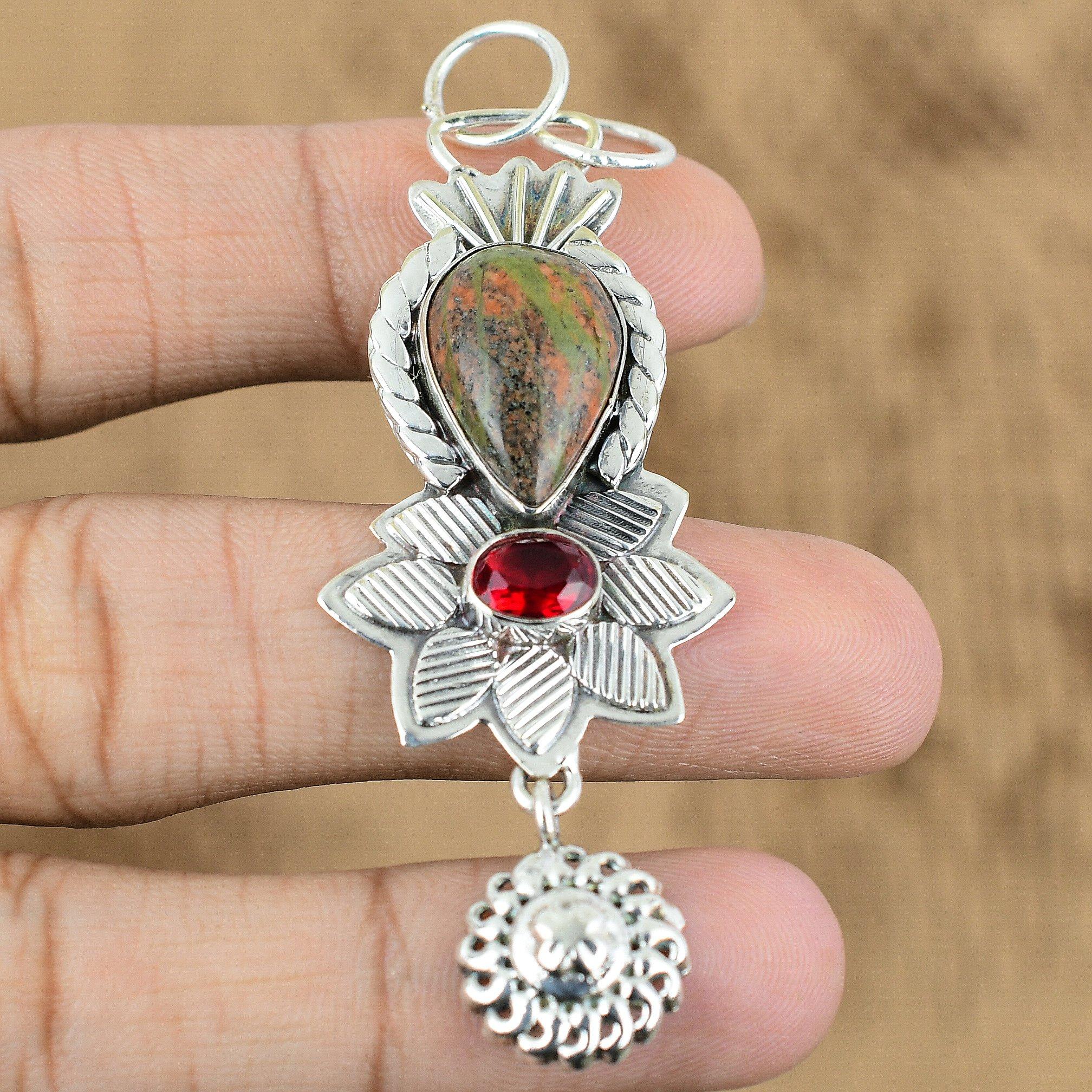 

Anniversary Gift For Her Natural Grass Garnet Gemstone Pendant 925 Silver