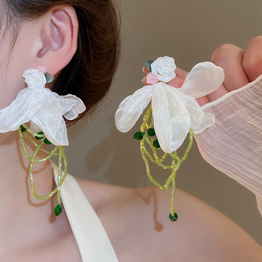 Silver Needle Super Fairy Elegant Bow Flower Stud Earrings French Light Luxury Earrings Literary Style Sweet Versatile Earrings