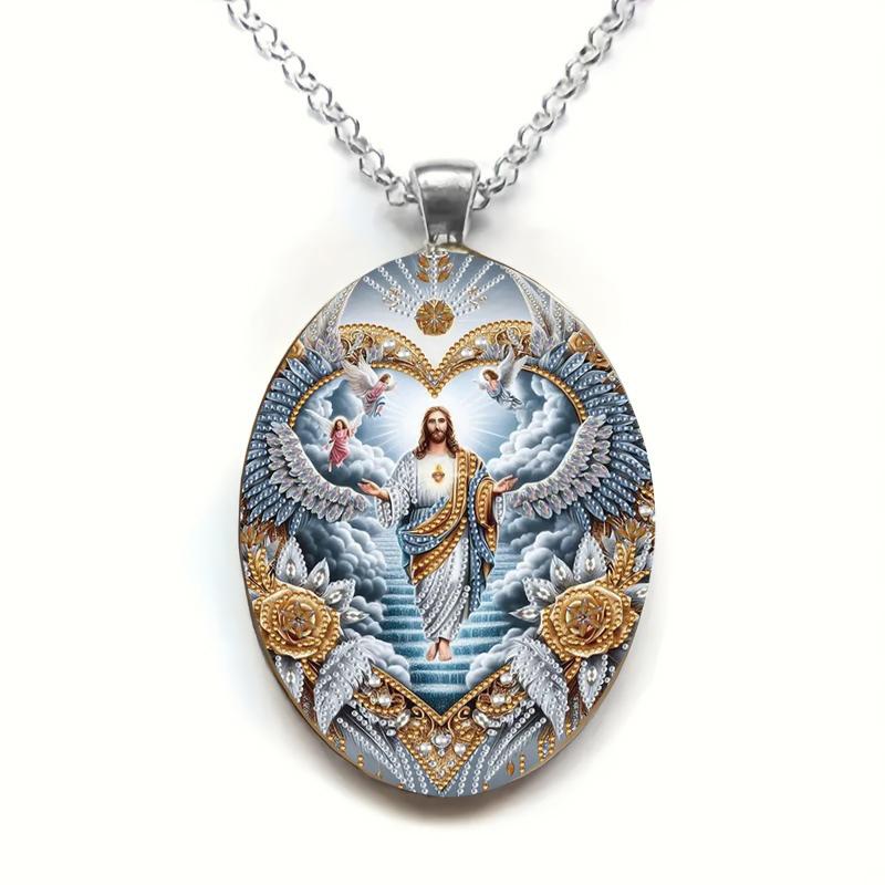 A vintage Jesus like pendant Christian Jesus time gem glass pendant necklace suitable for men and women to wear everyday