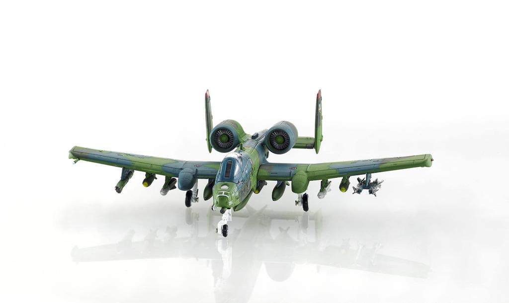 Aviation Fighters Thunderbolt II 353rd TFS Panthers BUNS Finished Model 1/144 A-10A MB79-0096/HONEY