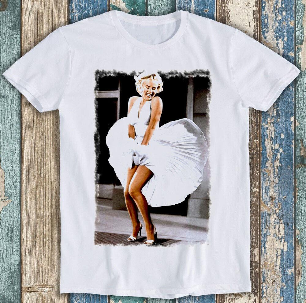 Marilyn Monroe Scene of Her Skirt Blowing Up Funny Unisex Gift Tee T Shirt M1336
