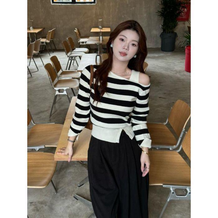 

Корейский шик свитер на одно плечо в полоску - Женский облегающий осенне-зимний топ One Size абрикосовый