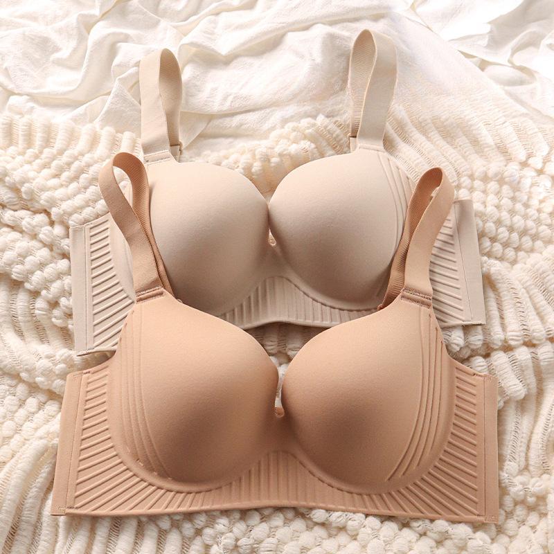 Large-sized Adjustable Bra for Women Anti-sagging and Seamless Lingerie Thin Bra for Women Push Up Bra