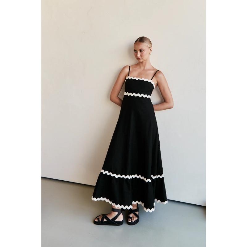 

Однотонное кружевное платье макси без бретелек с подтяжками S чёрный