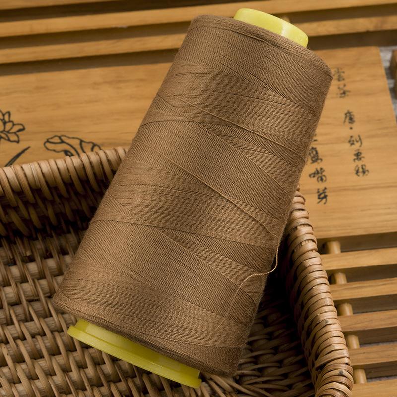 Große Rolle 402 Haushalts-Farb-Handnähgarn Nähgarn Nähmaschinennähgarn Polyester-Nähnadelgarn Näh-Pagodengarn