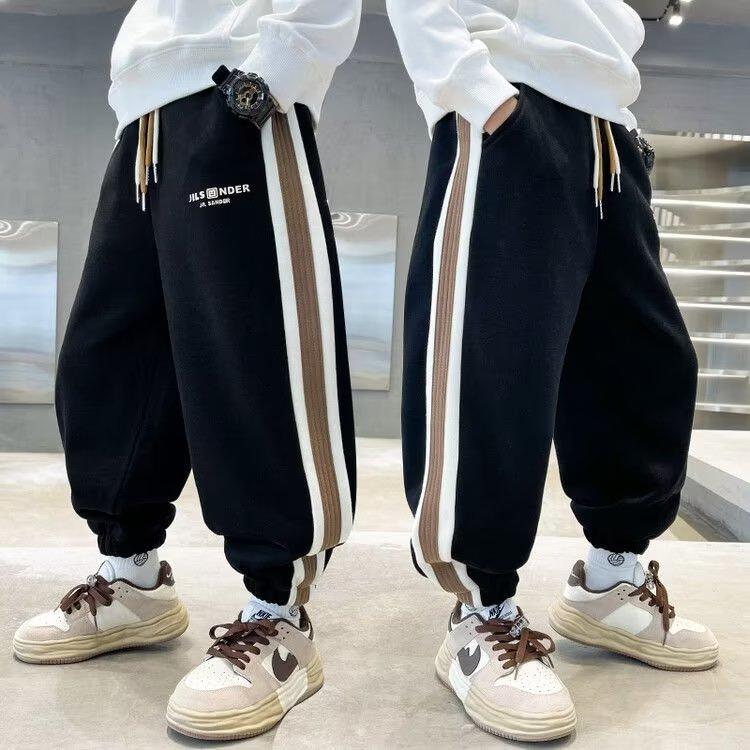 

Брюки для мальчиков весна-лето-осень Брюки для детей и подростков Тонкие детские спортивные прямые брюки Модные брюки с тремя полосками Модные 170