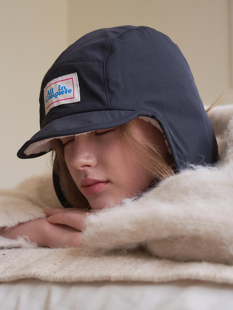 Olinkeompeulliteu Sprinkle Teddy Reversible Trooper Hat (Navy)