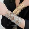 Metal flower pattern opening bracelet casual fashion personality temperament bracelet light luxury niche jewelry