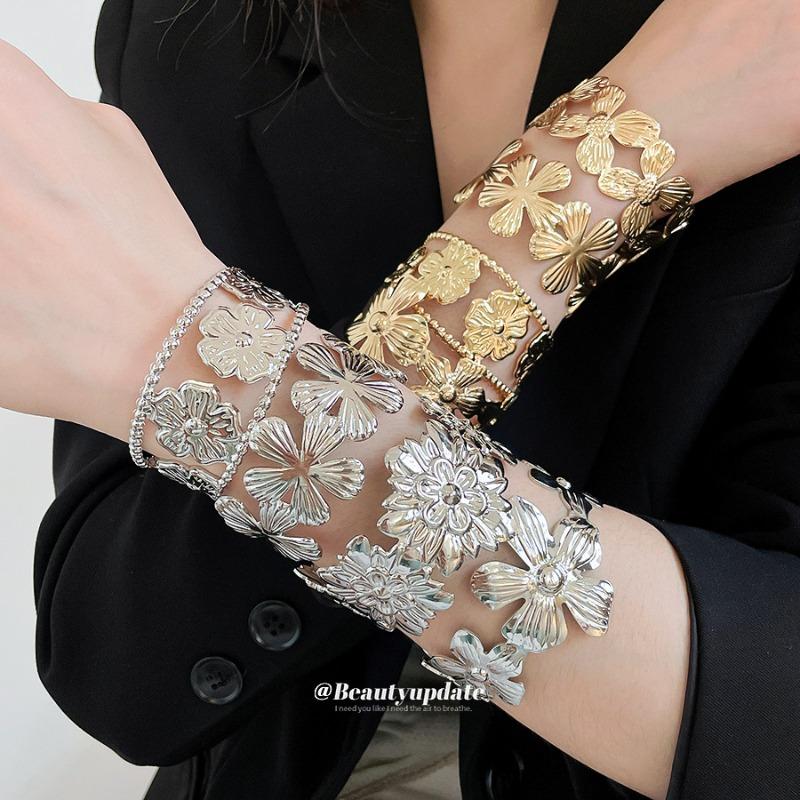 Metal flower pattern opening bracelet casual fashion personality temperament bracelet light luxury niche jewelry