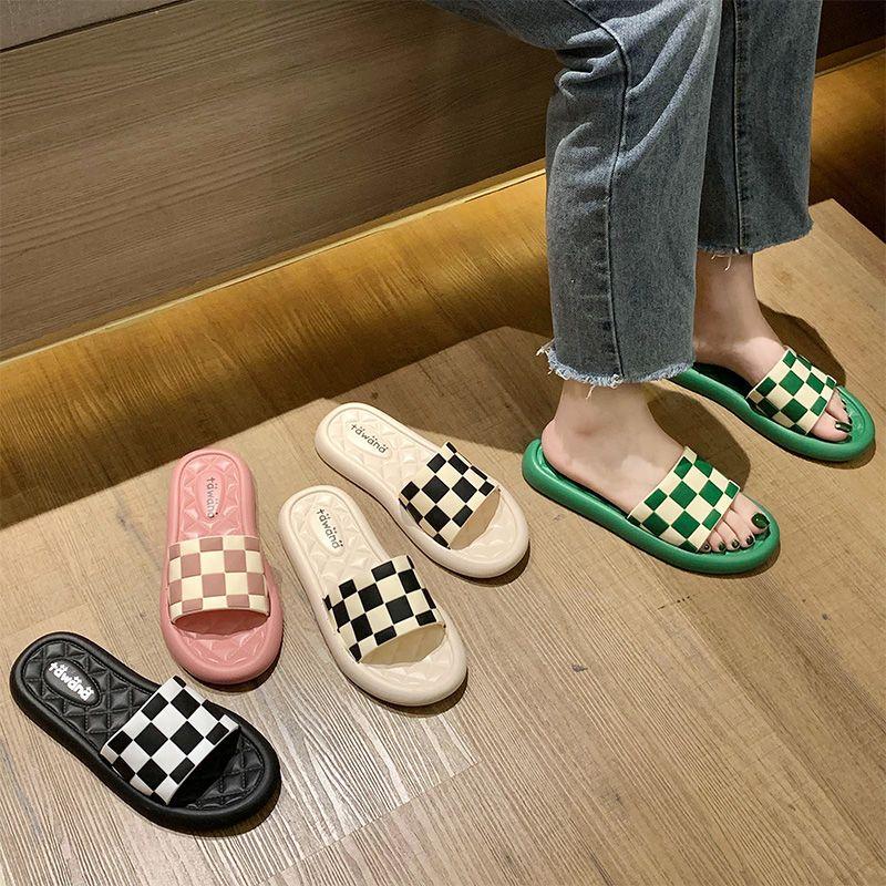 Sandals Bedroom Bathroom Shoes for Women Plaid Woman Slippers Flat Slides Summer Footwear Waterproof Stylish Casual Small Size