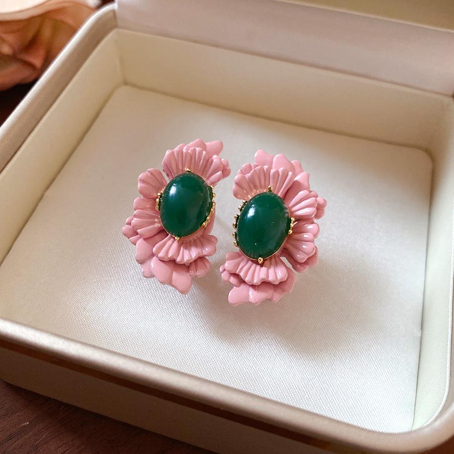 

Silver Needle Oval Flower Glass Stud Earrings Clips Niche Premium Earrings Sweet Temperament Fashion Commuter Earrings Women