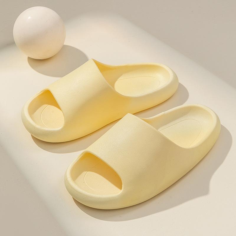 

Slippers - Girls Indoor Anti-slip Sandals - Outerwear Shoes 36-37 світло-жовтого кольору