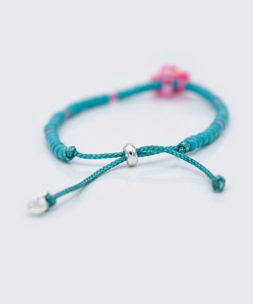 Bonbeau Swarovski Heart Stone Color Beads Bracelet Swarovski Heart Stone Color Bead Knot Bracelet