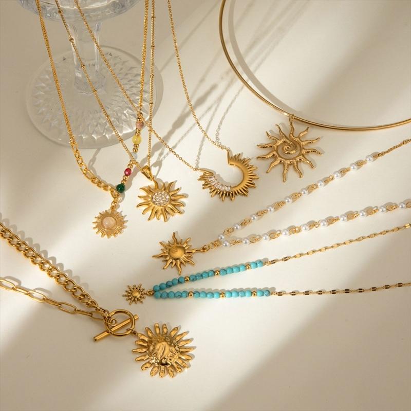 18K Gold Plated Pearls Chain Sun Pendant Necklace Sturdy Stainless Steel Waterproof Jewelry Accessory for Women