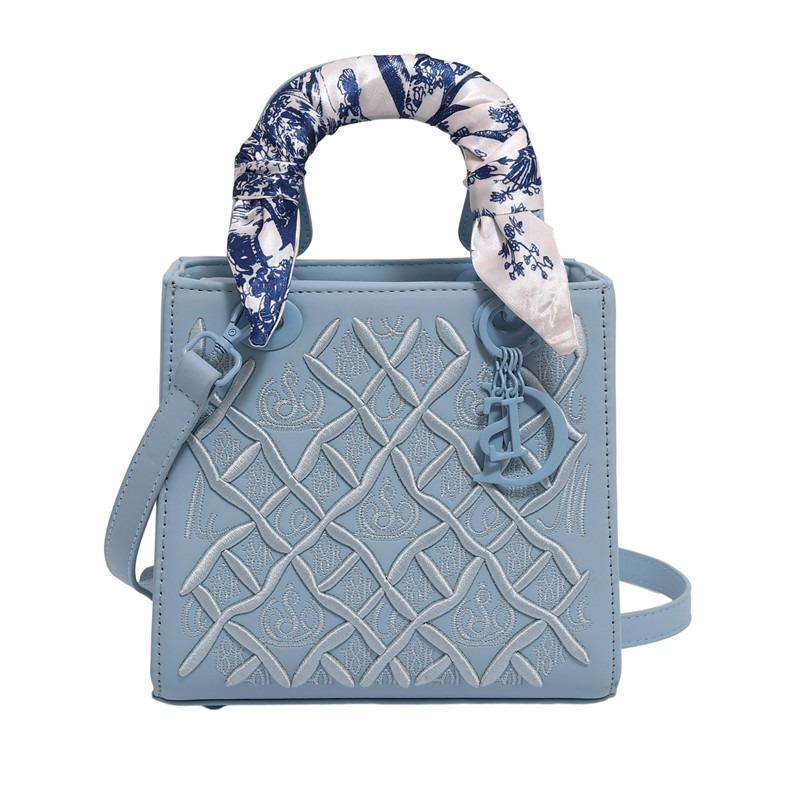 Heavy Industry Embroidery Versatile Princess Diana Bag New Fashion Silk Scarf Handbag Women's High-end Single Shoulder Messenger Bag