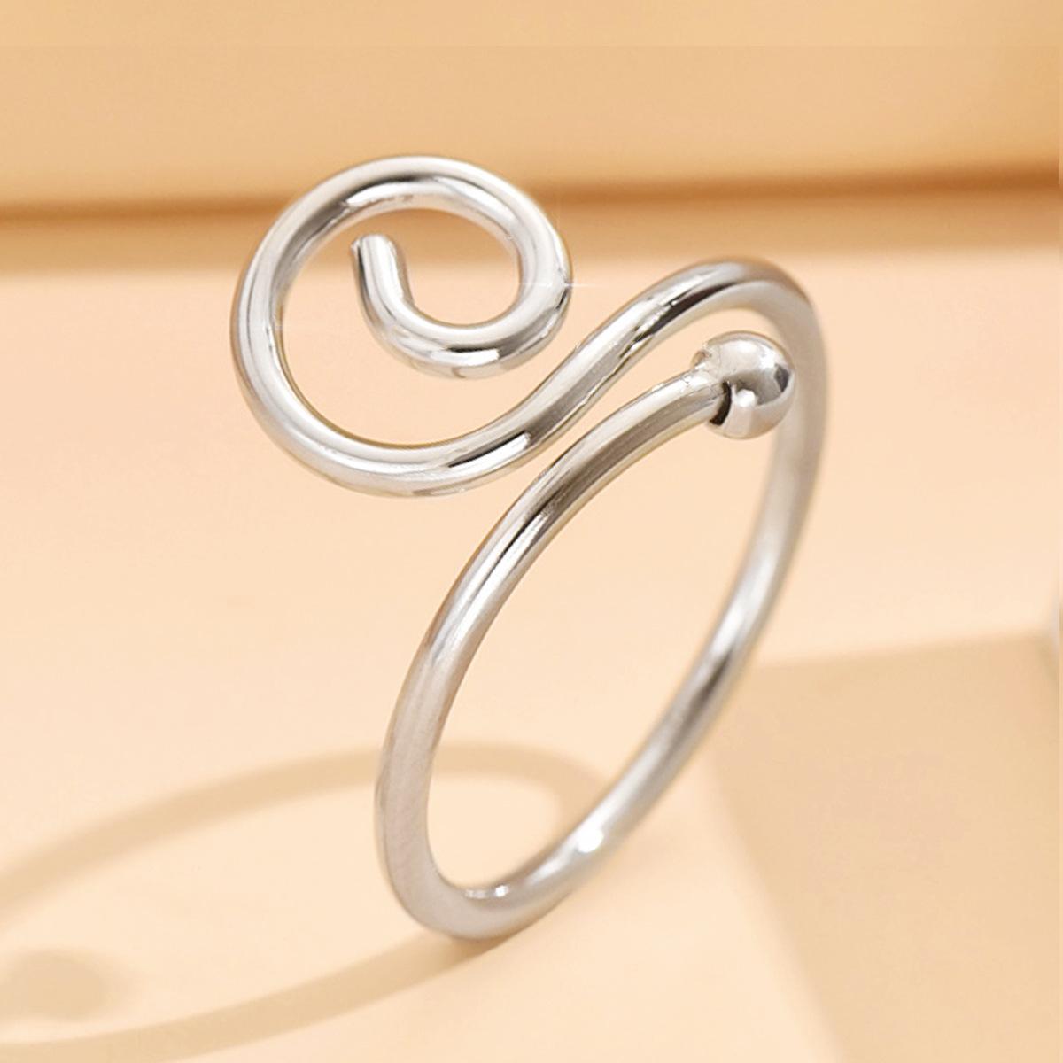 Old Money Style Heart-Shaped Hollow Spiral Stainless Steel Finger Ring, 1.2mm Diameter