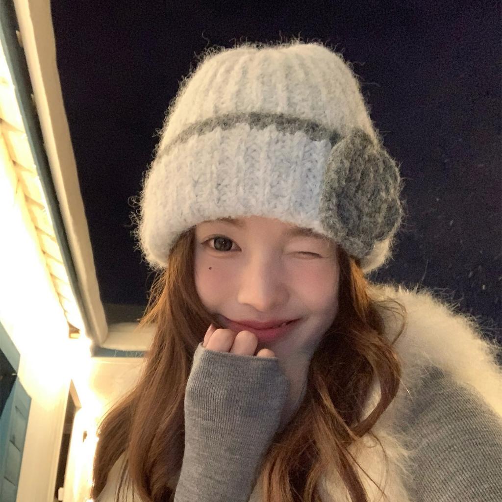 Spring and autumn warm three-dimensional flowers versatile big head circumference showing small face knitted hat woman