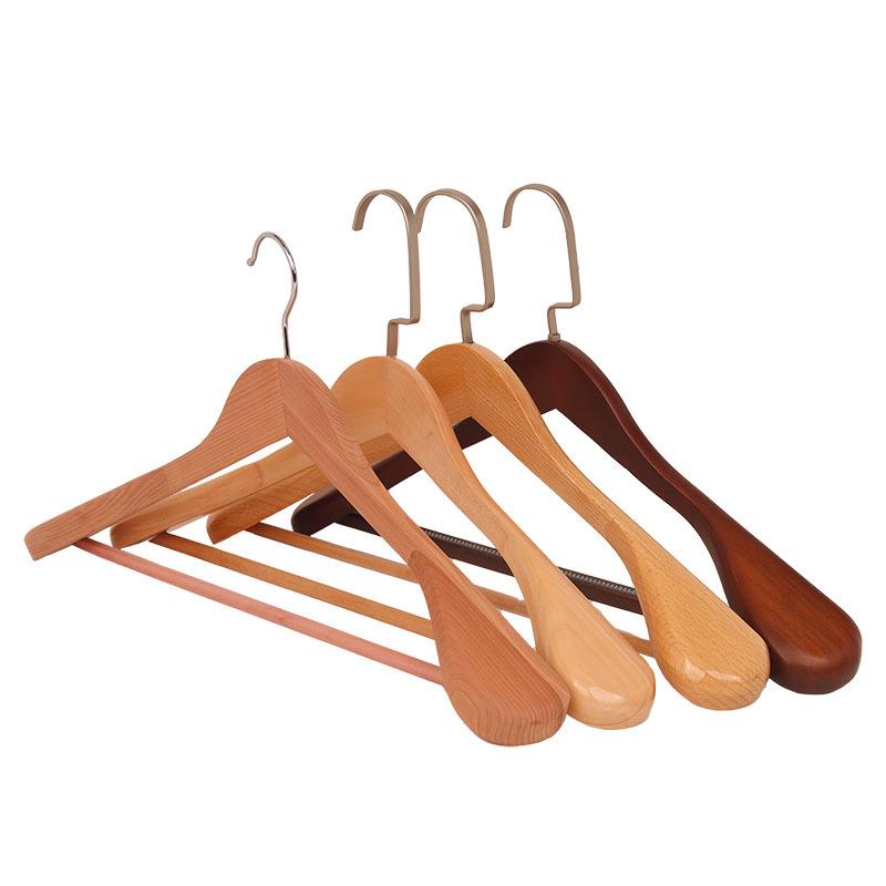 קולב בגדים מעץ מלא רחב לכתפיים, יוקרתי