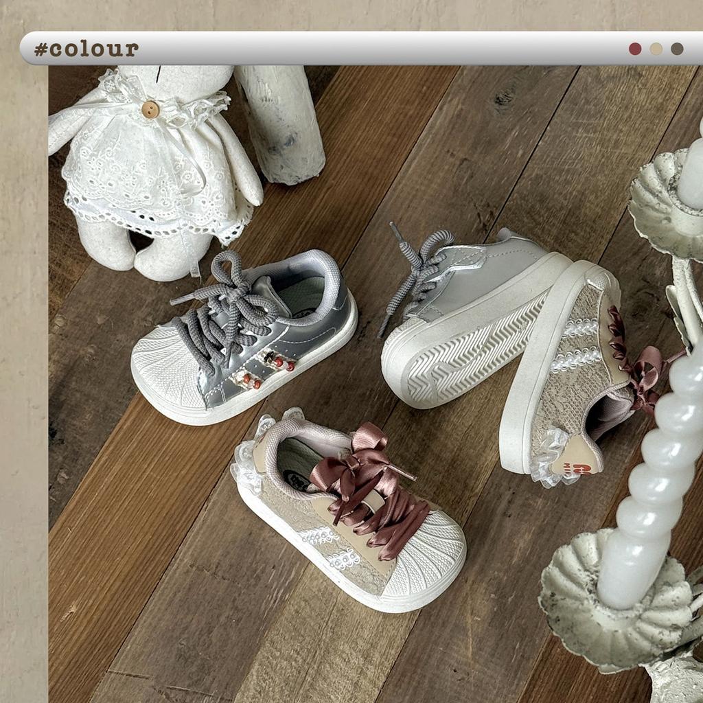 Koreanische Kinder Shell Toe Sneakers Frühling und Herbst Jungen und Mädchen Cartoon Sportschuhe Rutschfest Weiße Schuhe