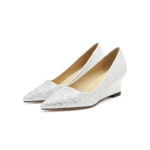 

Повседневные каблуки Бархатные туфли Женские туфли-лодочки с острым носком Сандалии Женские слипоны Милые шнурованные сабо На танкетке С мелким вырезом 2025 Удобные 38