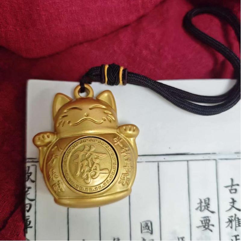 Solid Brass Lucky Ornament Stress Relief Fortune Handheld Peace and Prosperity Cat Figurine Decoration