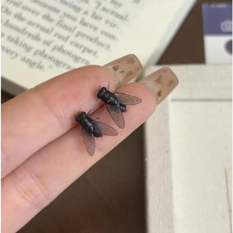Creative Abstract Flies Earrings for Women Funny Simulation Stud Earrings Party Jewelry Friends Gift