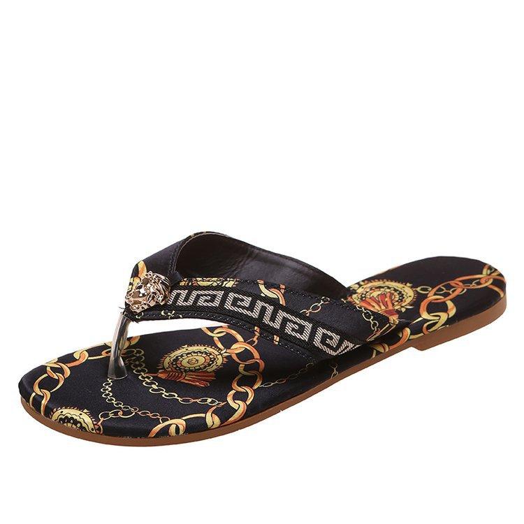 22 summer new European and American outer wear large size beach toe cool slippers flat bottom 36