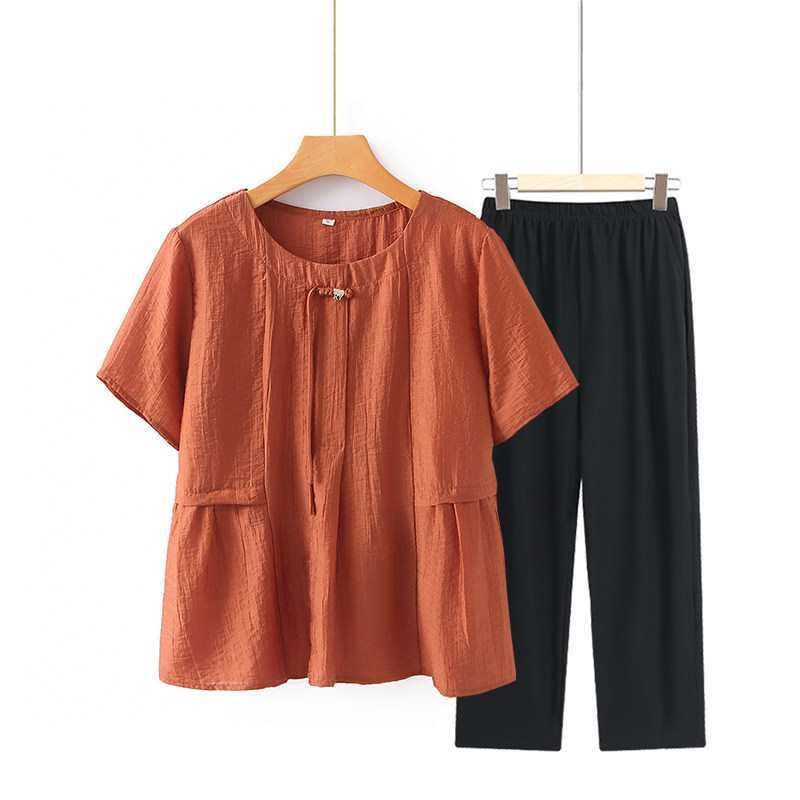 2026 Chinese Style Midlife Summer Outfit: Short-Sleeve Top, Age-Defying & Flattering