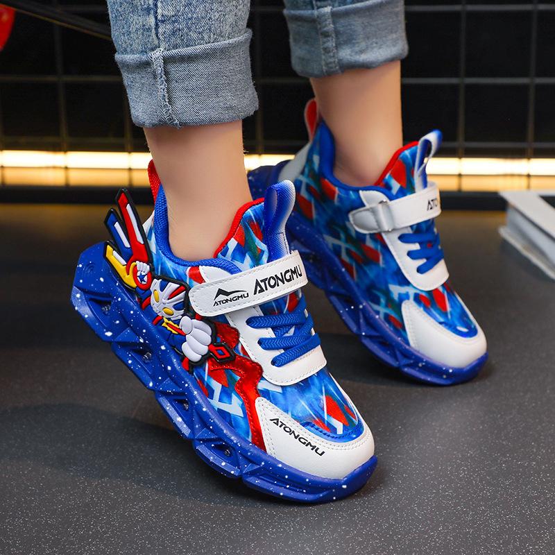 Lighted boys' sneakers2026New spring and autumn collection: breathable and durable mesh sneakers for boys, featuring a soft sole and versatile design