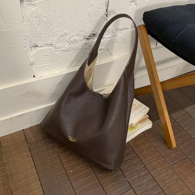 Retro Bag Women's Large Capacity 2025 New Autumn and Winter Simple Versatile Shoulder Bag Premium Texture Commuter Tote Bag