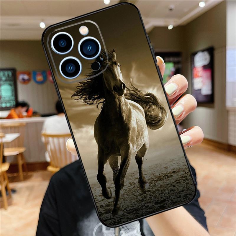 Running Horses Animal Case For iPhone 17 16 15 13 12 11 14 Pro Max Mini Plus 16e 17 Air Bumper Cover Accessories