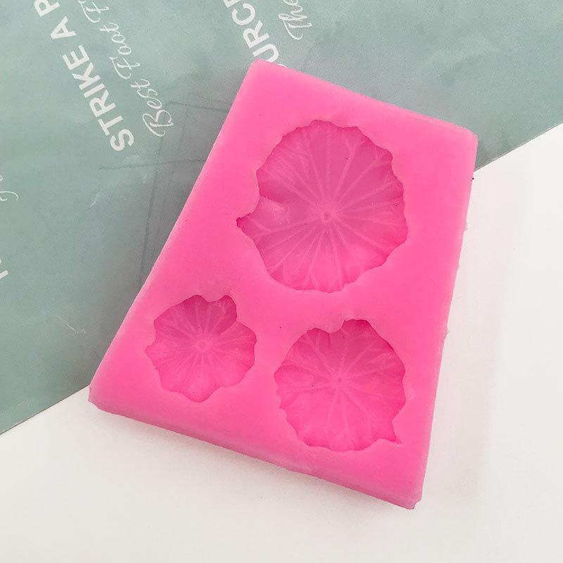 1 Piece Triple Lotus Leaf Silicone Mold Sugar Flipping Chocolate Biscuit Cake Mold Aromatherapy Decoration Mold