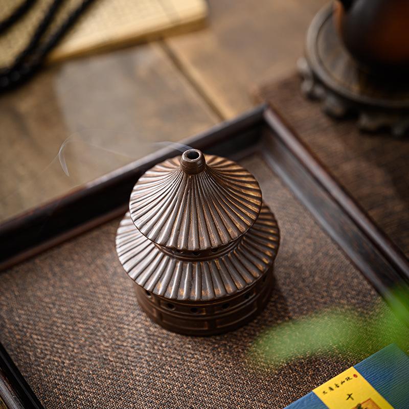 Chinesischer Keramik Räucherstövchen Pagodendendesign Sandelholz Aromatherapie Räuchergefäß für Zuhause Innen Zen Meditation Dekor Geschenk