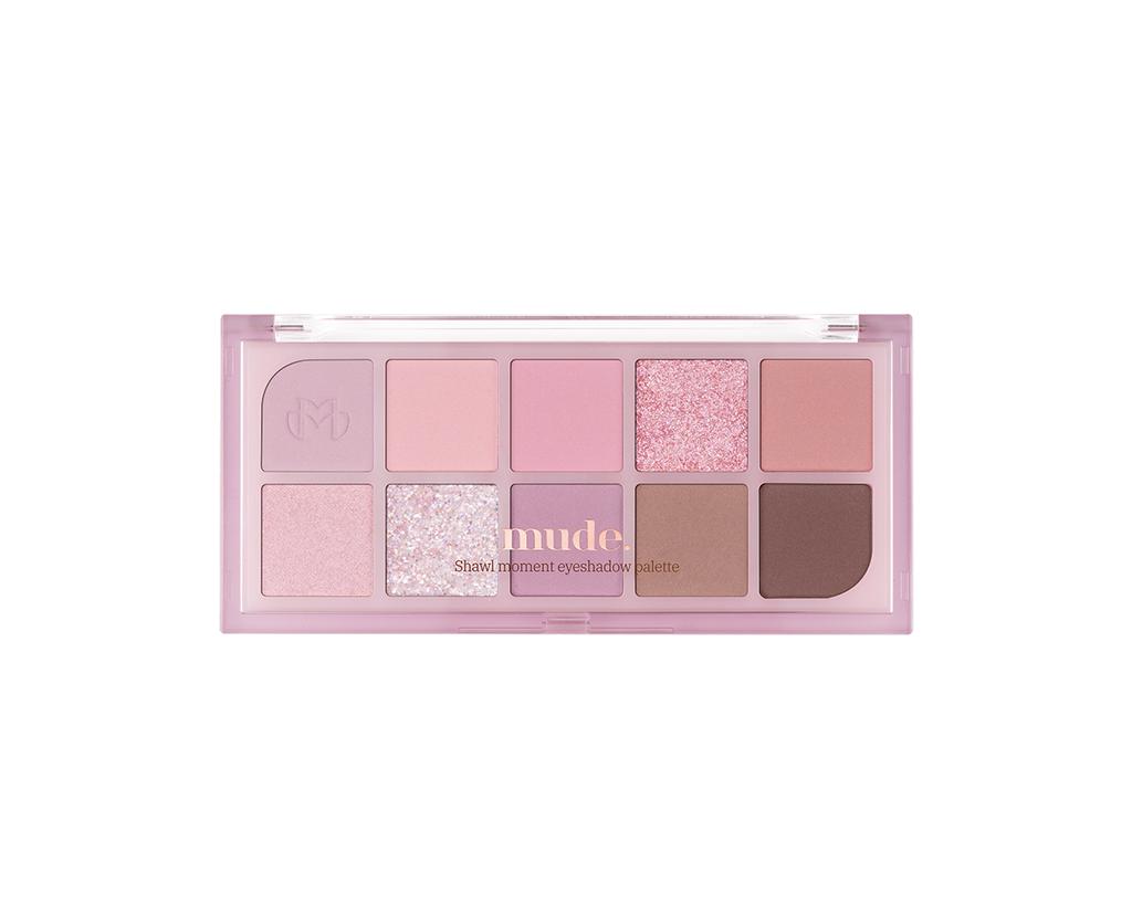 mude. Wählen Sie einen der acht Farbtöne der Moment Eyeshadow Palette.