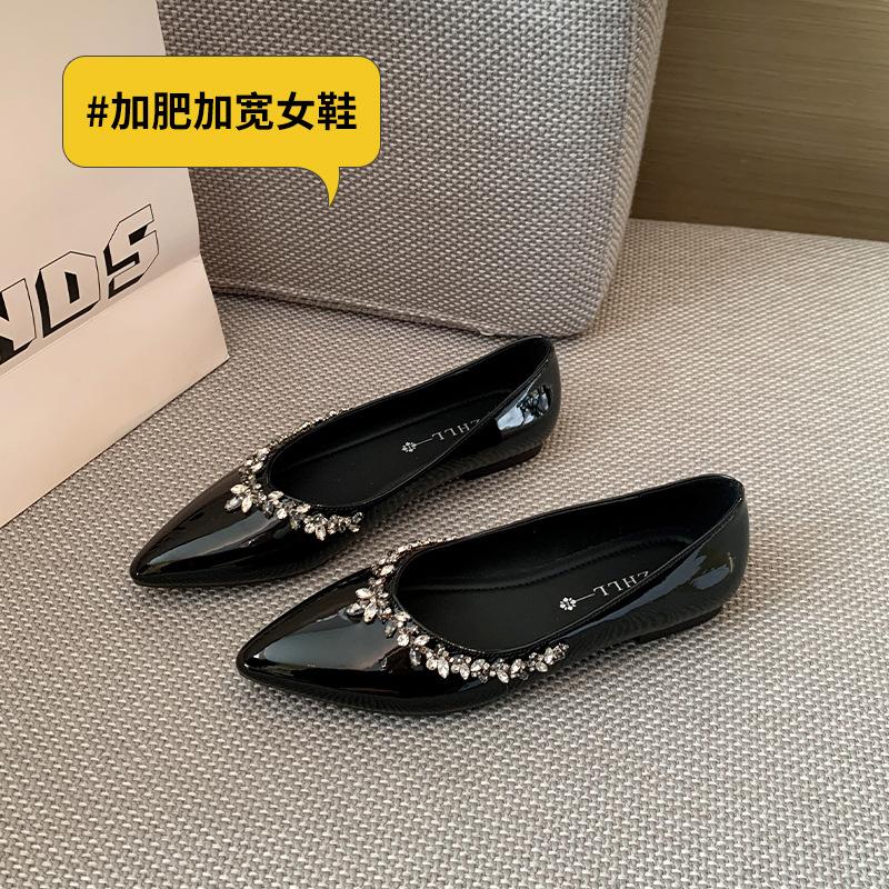 

Pointed rhinestone black flats shallow mouth one pedal single shoes widened large size women s shoes 35 чёрный