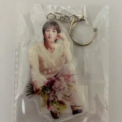 Porte-clés Acrylique Bonus ONEW SAKU
