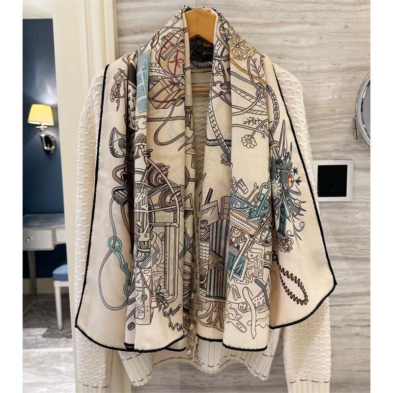 NINA SOLOR World Soft Lambswool Large Square Scarf