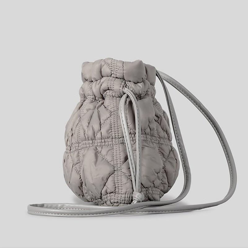 IELGY Simple Rhombus Drawstring Drawstring Bucket Bag Nylon Cloth One-Shoulder Messenger Lightweight Dumpling Bag