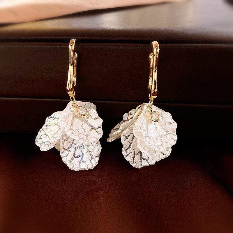 Silber Nadel Perle Blütenblatt Fransen Ohrringe Super Fee Süß High-End Ohrringe Gleiche Ohrringe Frauen