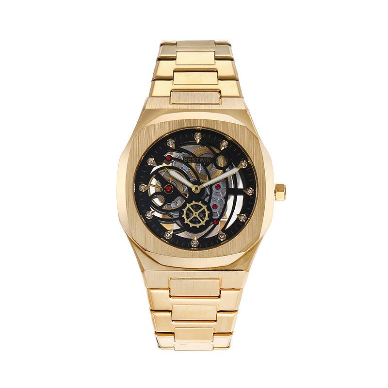 Modische Skelett-Uhr für Herren Schmetterlingsschließe Herrenuhr Durchsichtiger Boden Quarzuhr