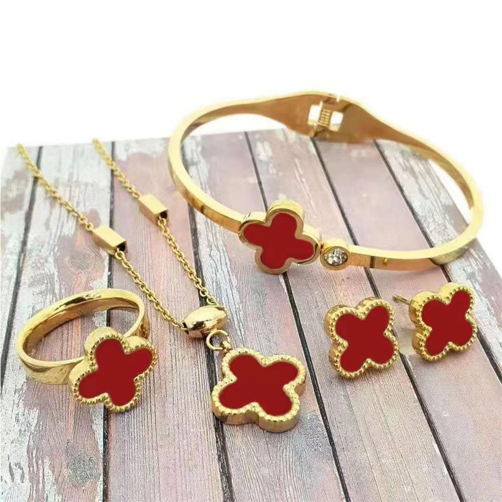 4 STK Mote Titanstål Ikke-falmende Lykkekløver Beimu Smykker Fire Deler Sett Halskjede Armbånd Ring Ørepynt