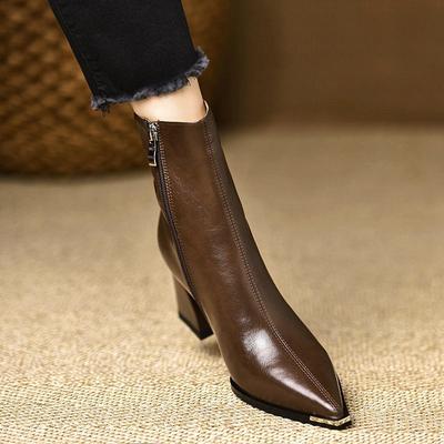 Maillard Retro Fashion Metal Pointed Thick Heel Fashion Leather Boots Autumn And Winter Velvet Versatile Temperament Short Boots