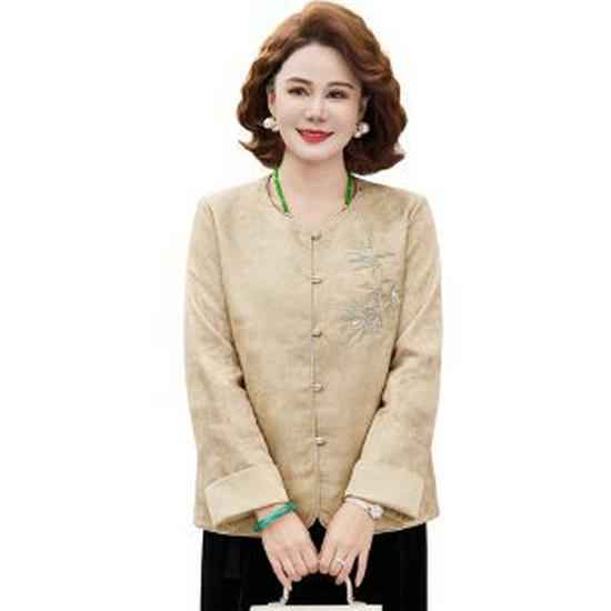 

Mom s Spring Guofeng Cardigan: Stylish Frog Button Jacket for Middle-Aged Women, Lightweight and Loose Fit 4XL
