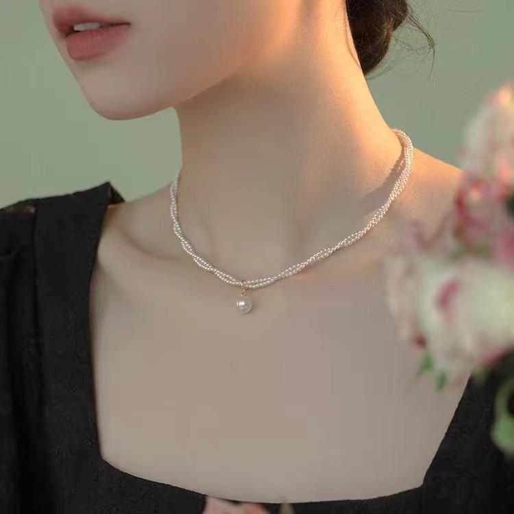 Pearl necklace women's retro temperament sweet small fragrant double-layer collarbone chain niche design new