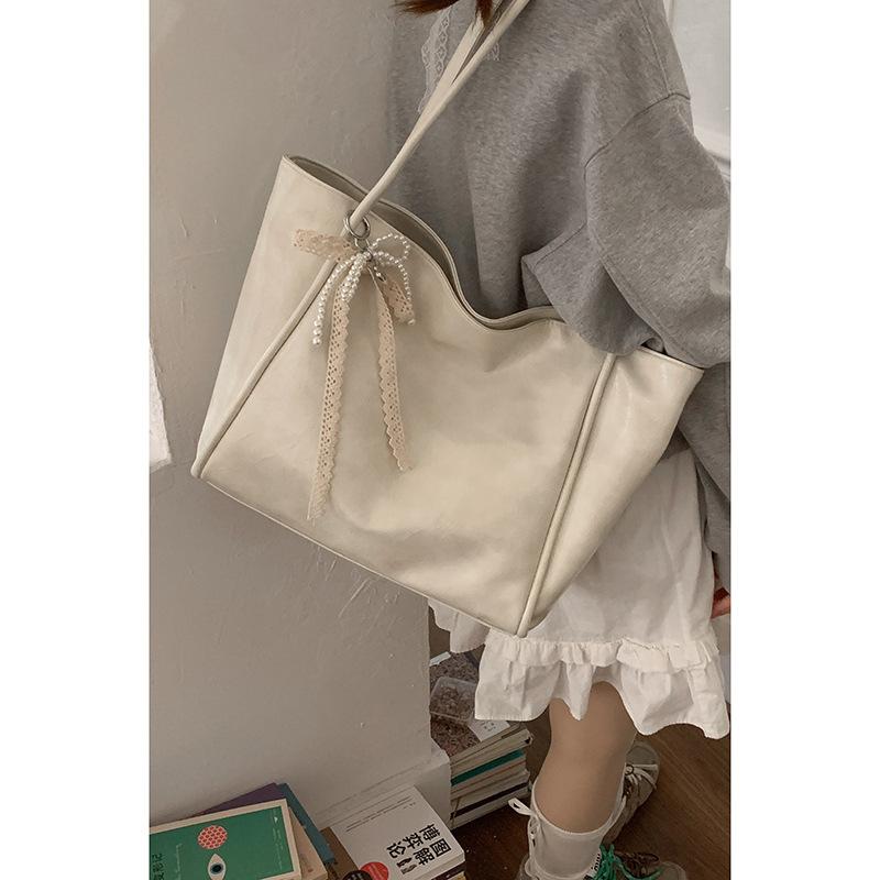 Korean Version of Casual Large-capacity Commuter Bag Women's 2025 New Fashion Tote Bag Simple Shoulder Armpit Bag
