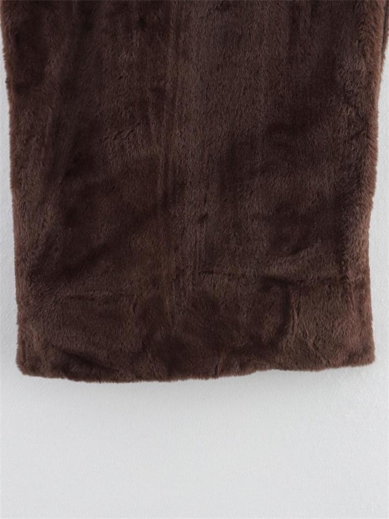 Podzimní/jarní dámský jednobarevný chlupatý top bez rukávů s polovysokým výstřihem a výstřihem 2025