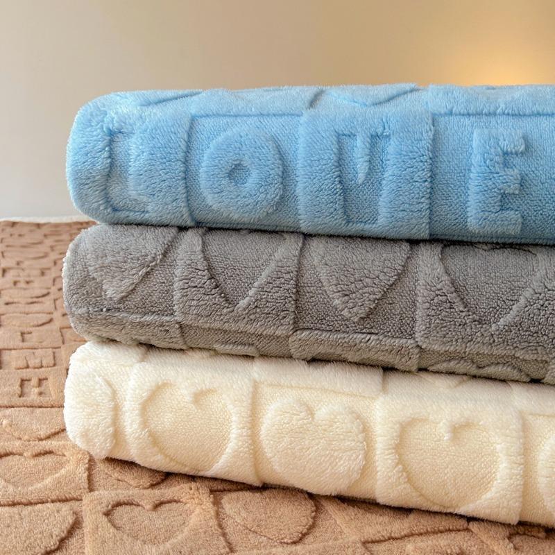 New Thickened Composite Taff Flannel Blanket for Comfortable Nap Double-sided Soft and Portable Not Easily Deformed Lamb Blanket