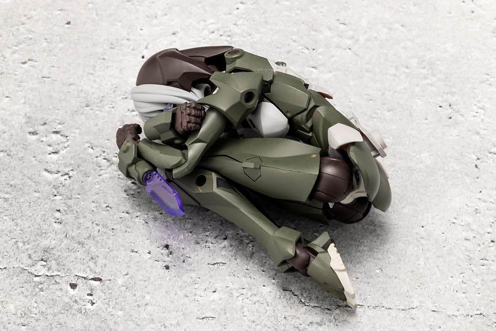 Kotobukiya Penetrátor Infinite Encounter Megalomaria, výška plastového modelu cca 160 mm. Bez měřítka