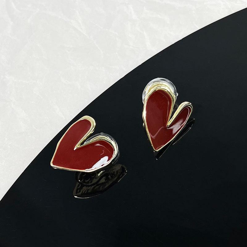 Pearl Mosquito Coil Disc Ear Clips: No-Pierce, Elegant French-Style Earrings for Women