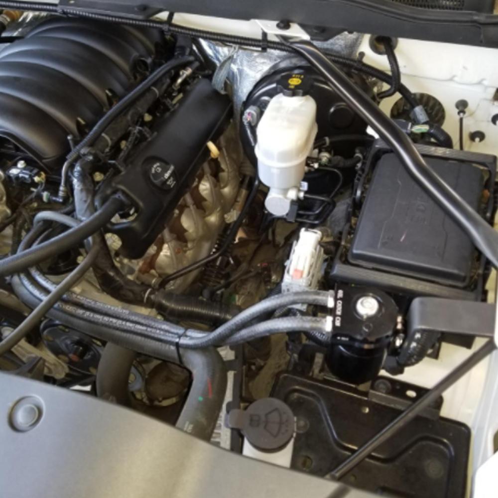 Universal Black Baffled Aluminum Oil Catch Tank Can Reservoir Tank with 11mm/15mm Fittings and Oil Dipstick